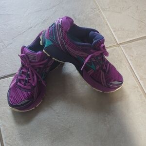 Brooks Vibrant Purple Teal Running  Hiking  Shoes Girls Size 6 Adrenaline SAR 12